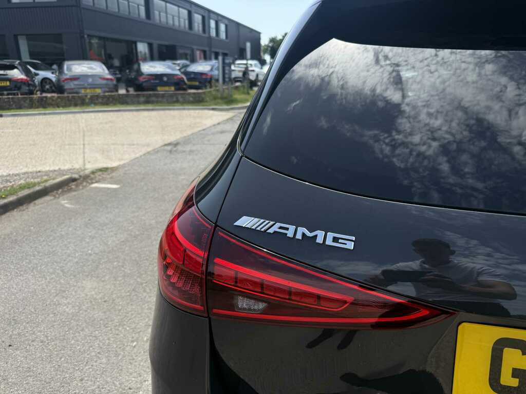 Mercedes-Benz C Class Estate Black #17