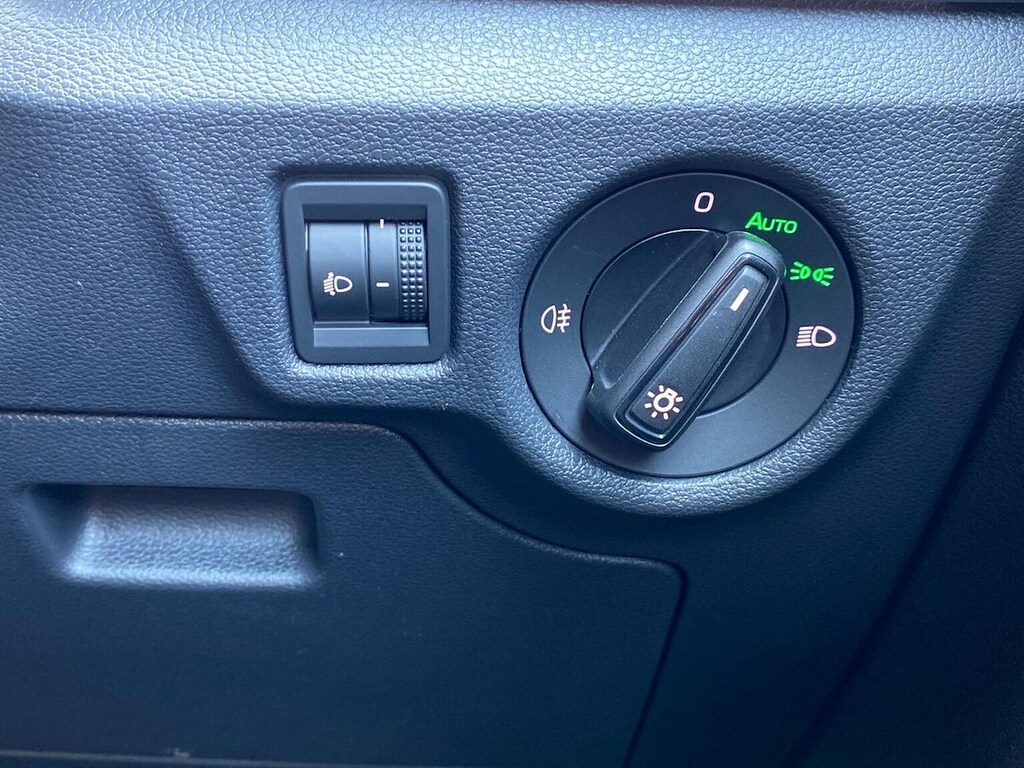 Skoda Kamiq Se Grey #44