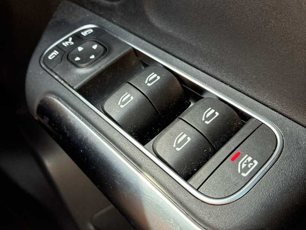 Mercedes-Benz GLA Class Amg Line Grey #21