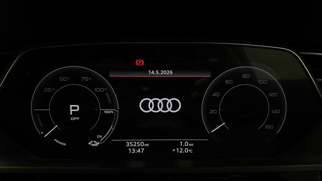 Audi Q8 e tron Black Edition 50 E-tron Quattro 250,00 Kw Grey #9