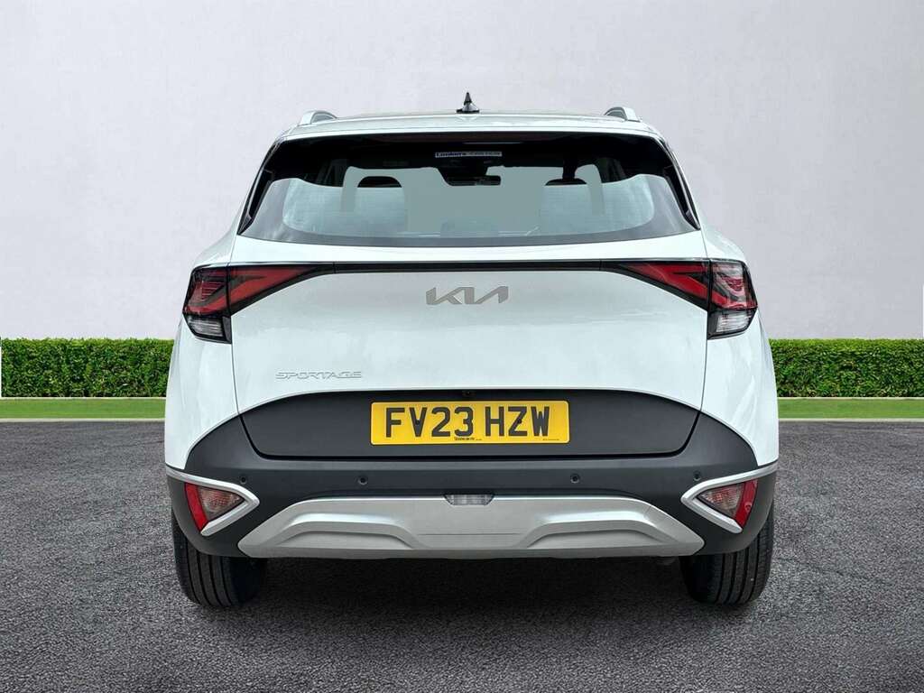 Kia Sportage 1.6T Gdi Isg 2 FV23HZW White #4