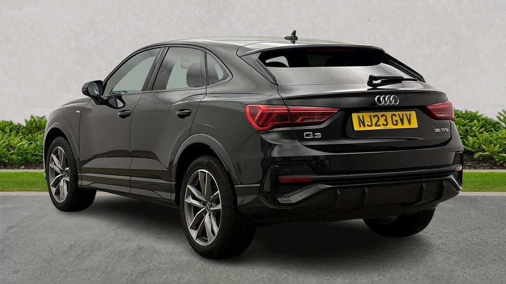 Audi Q3 1.5 Tfsi Cod 35 Black Edition Suv Manua Black #2