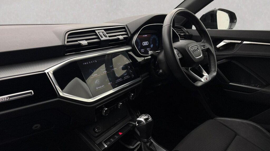 Audi Q3 1.5 Tfsi Cod 35 Black Edition Suv Manua Black #5