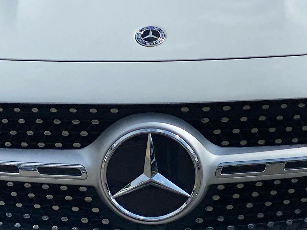 Mercedes-Benz GLB Class Glb 200 Rhd White #30