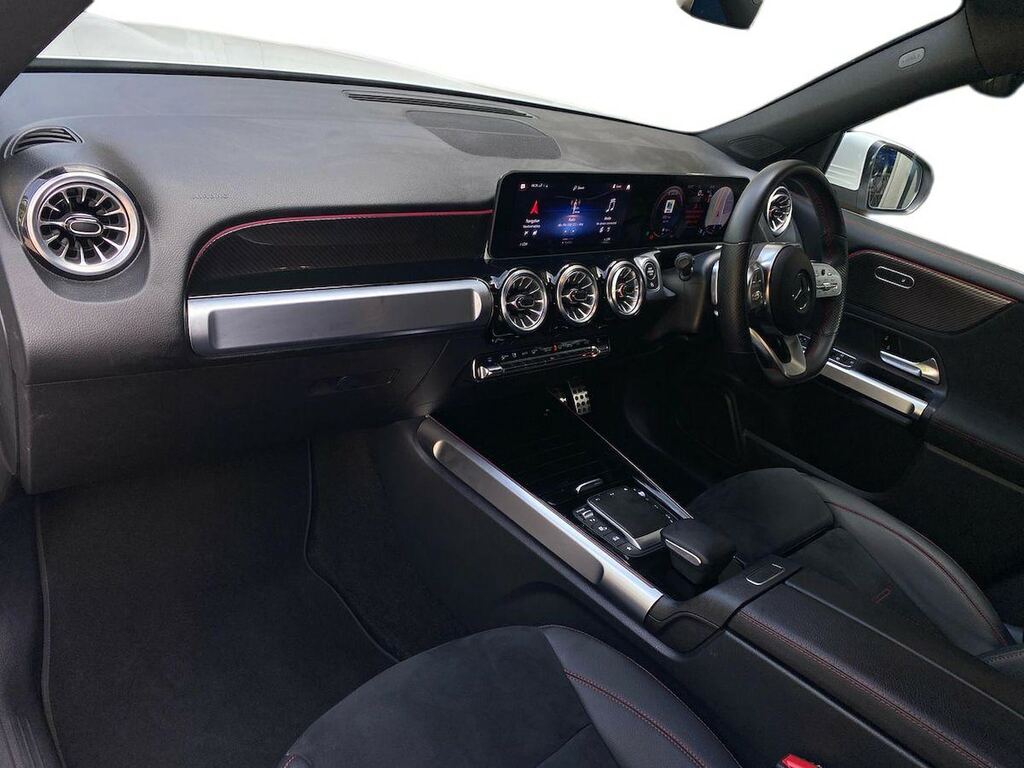 Mercedes-Benz GLB Class Glb 200 Rhd White #7