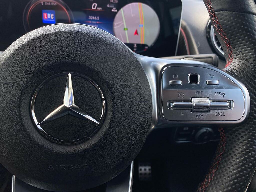 Mercedes-Benz GLB Class Glb 200 Rhd White #26