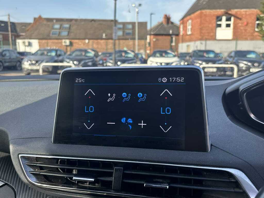 Peugeot 5008 1.2 Puretech Active Premium Grey #11