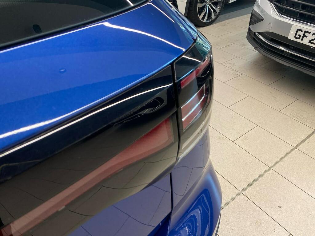 Volkswagen T-Cross Active White #30
