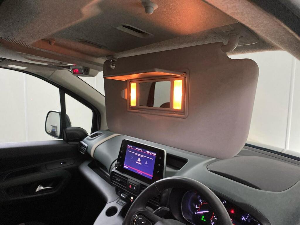 Citroen Berlingo Enterprise Pro White #40