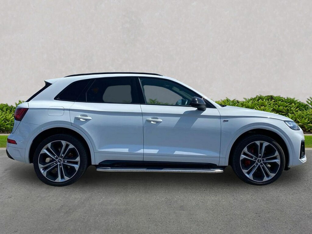 Audi Q5 2.0 Tdi 40 Edition 1 Suv S Tronic Quatt White #3