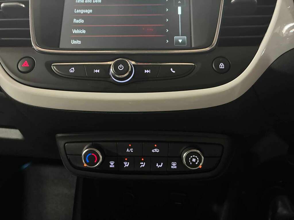 Vauxhall Crossland X Griffin Orange #10