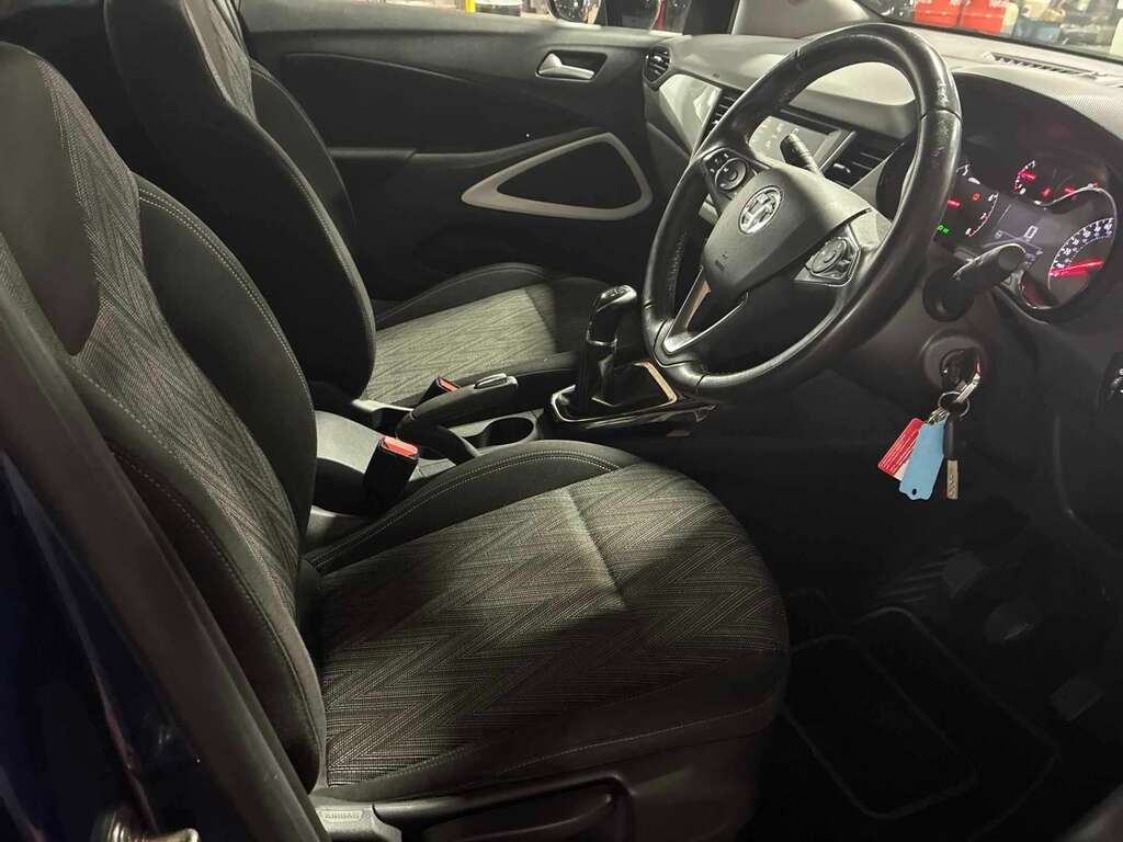 Vauxhall Crossland X Griffin Orange #13