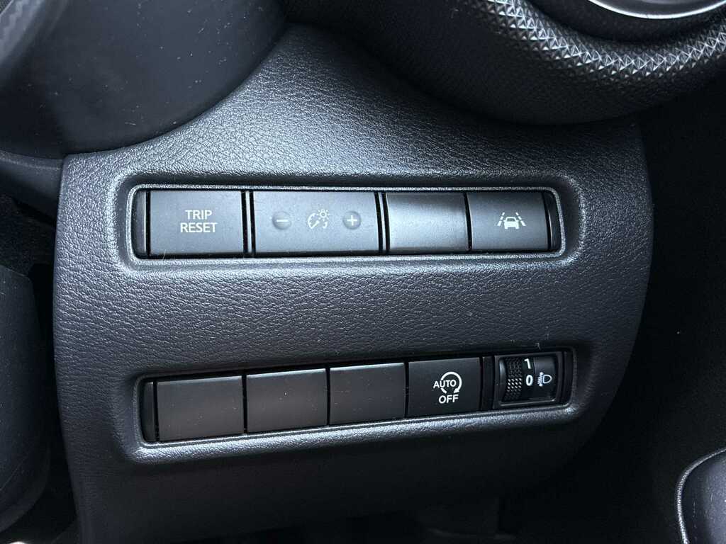 Nissan Juke 1L Tekna Black #31