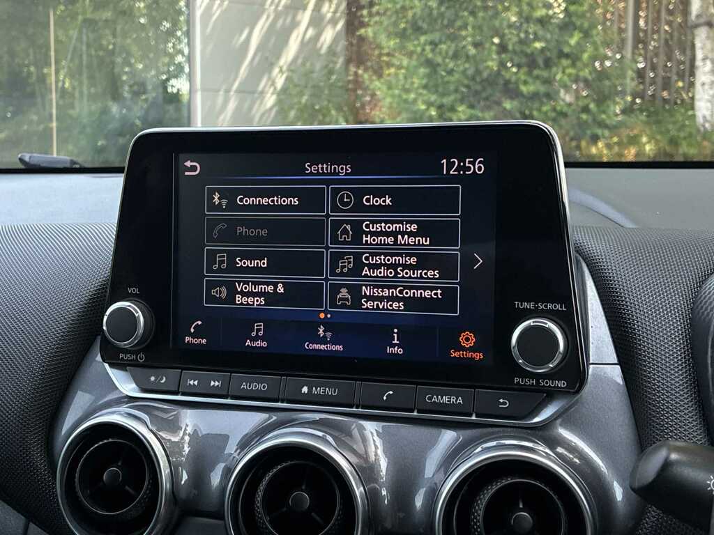 Nissan Juke 1L Tekna Black #34