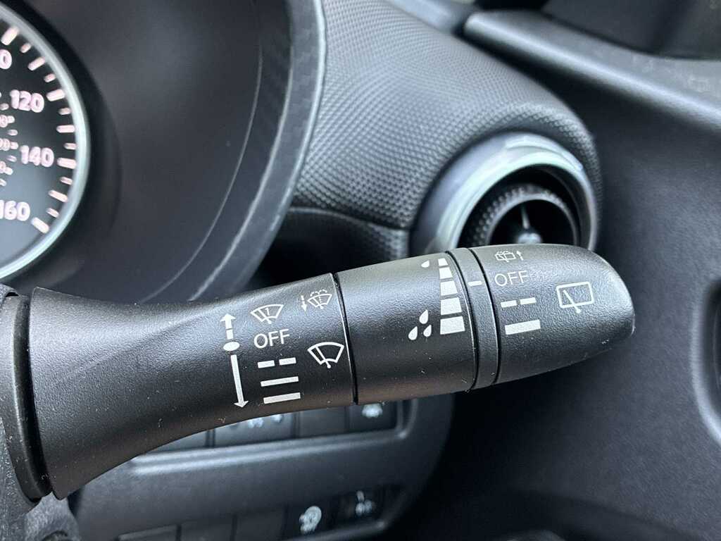 Nissan Juke 1L Tekna Black #26