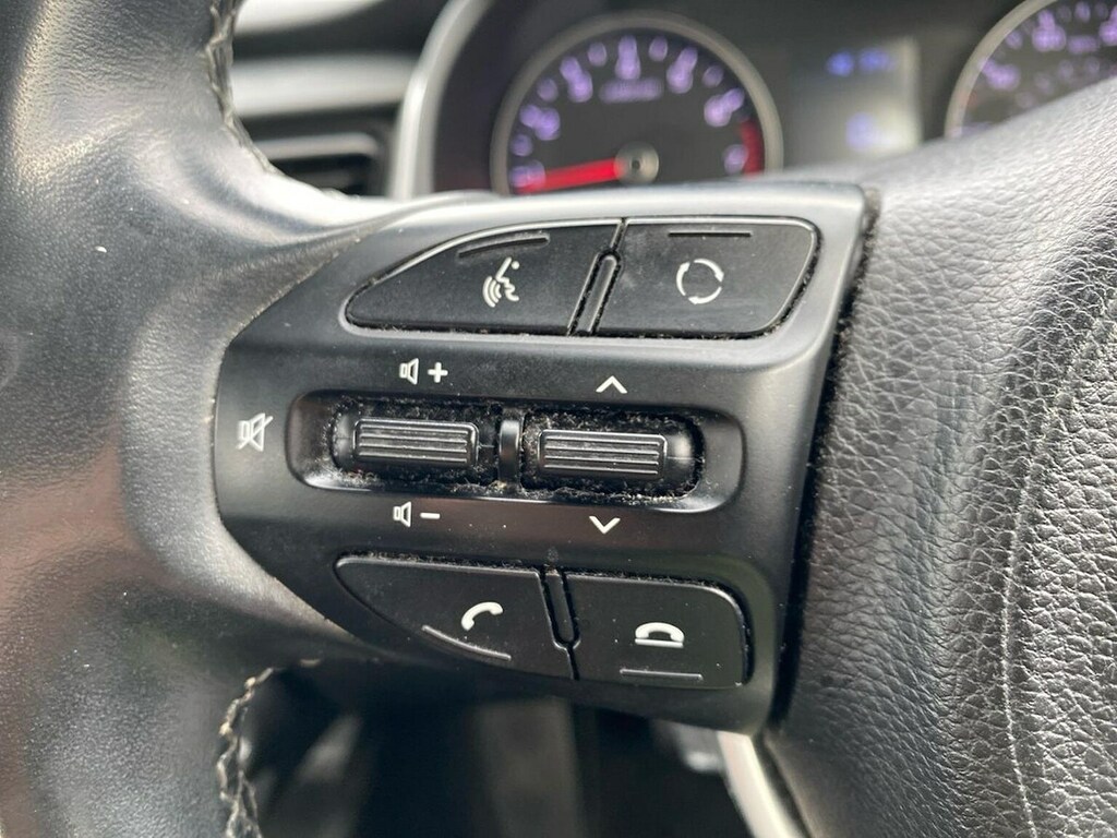 Kia Stonic 1.0T Gdi Maxx White #26