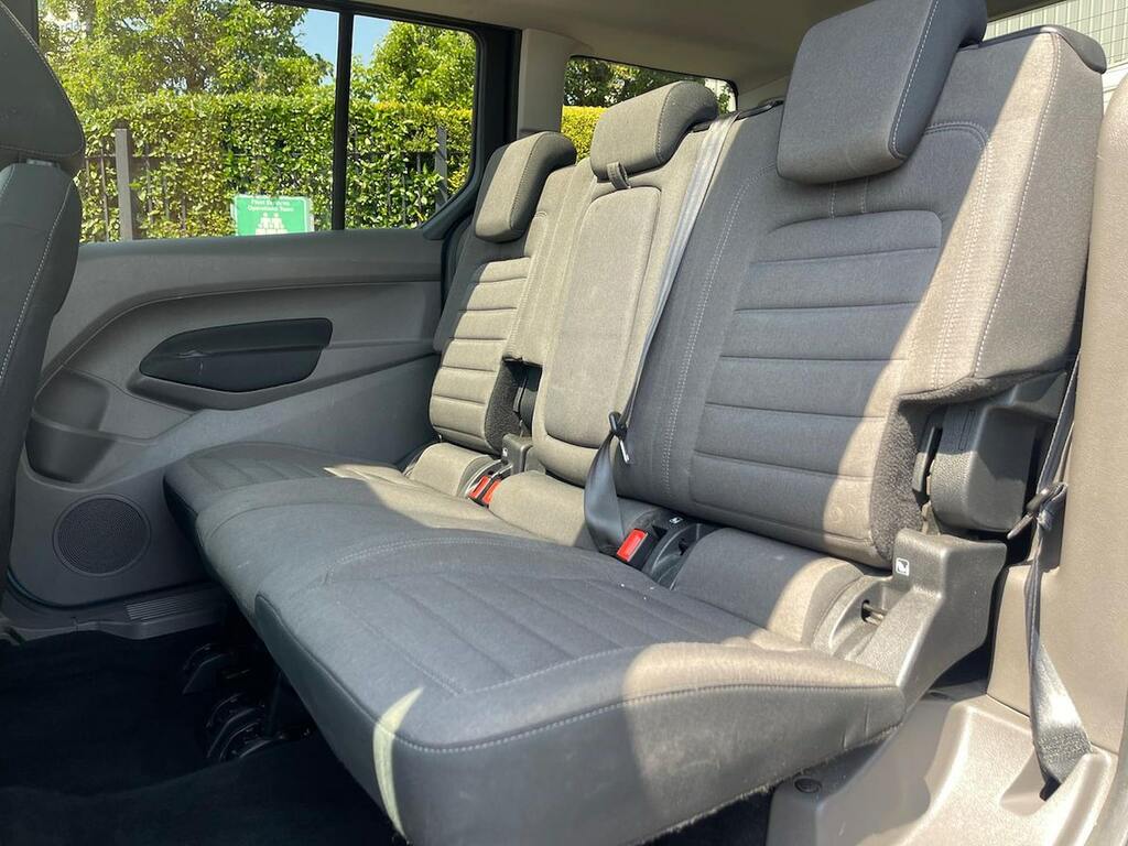 Ford Grand Tourneo Connect 1.5 Ecoblue 120 Titanium Grey #16