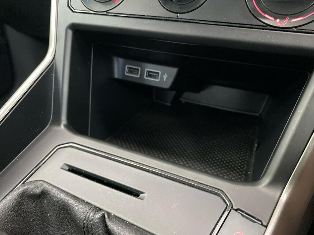 Volkswagen Polo Hatchback Silver #29