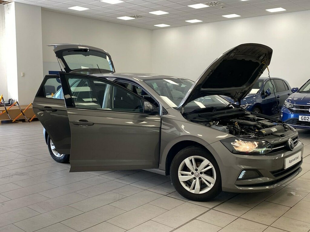 Volkswagen Polo Hatchback Silver #40