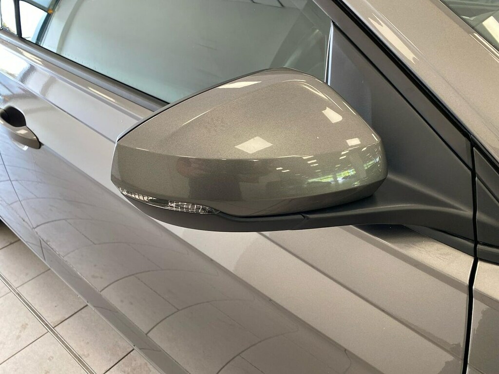Volkswagen Polo Hatchback Silver #38