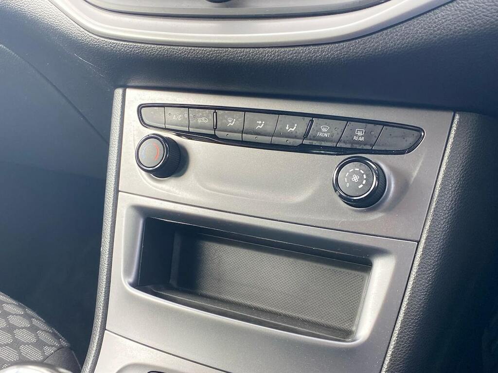 Vauxhall Astra 1.4L Elite Nav 148 Bhp Green #12