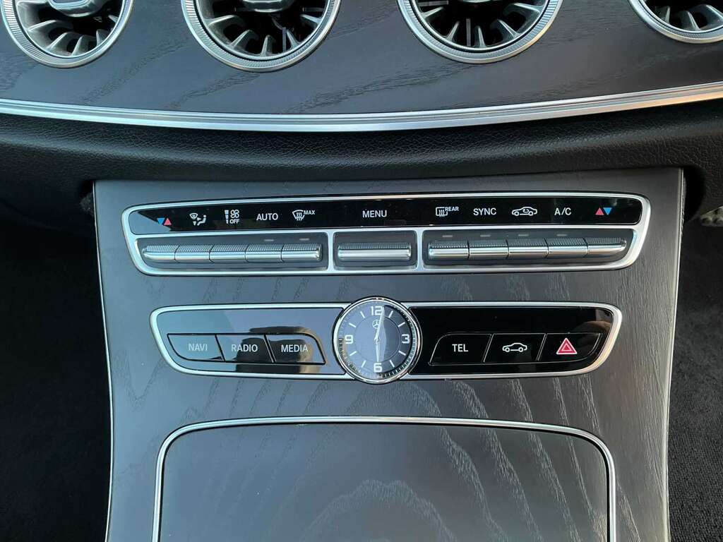 Mercedes-Benz E Class E220d 4Matic Amg Line Premium 9G-tronic Black #25