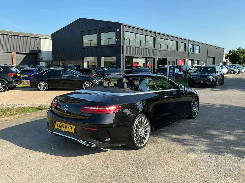 Mercedes-Benz E Class E220d Amg Line Premium Plus 9G-tronic Black #5