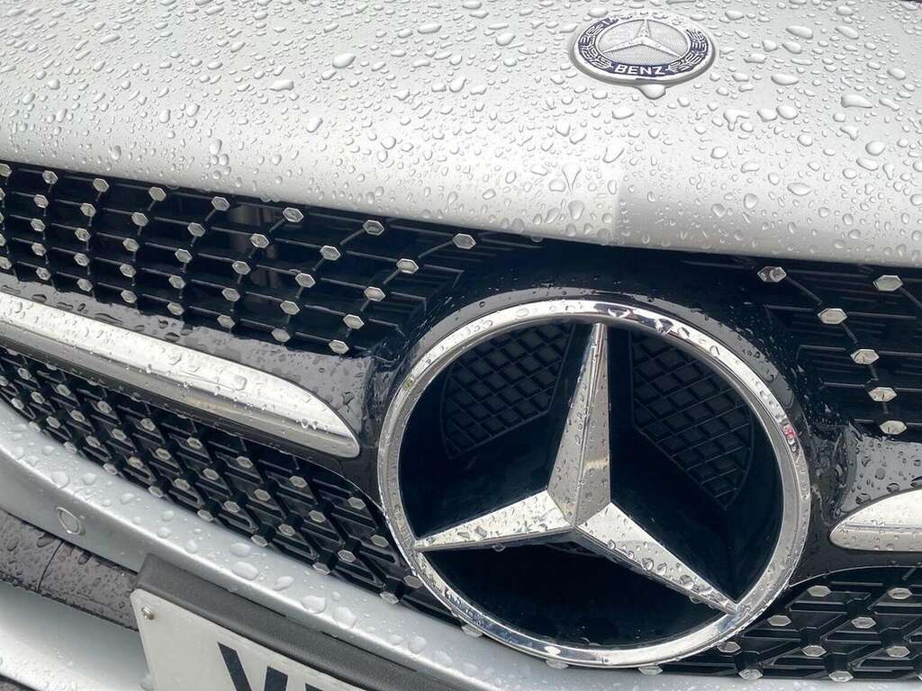 Mercedes-Benz SLC  Red #22
