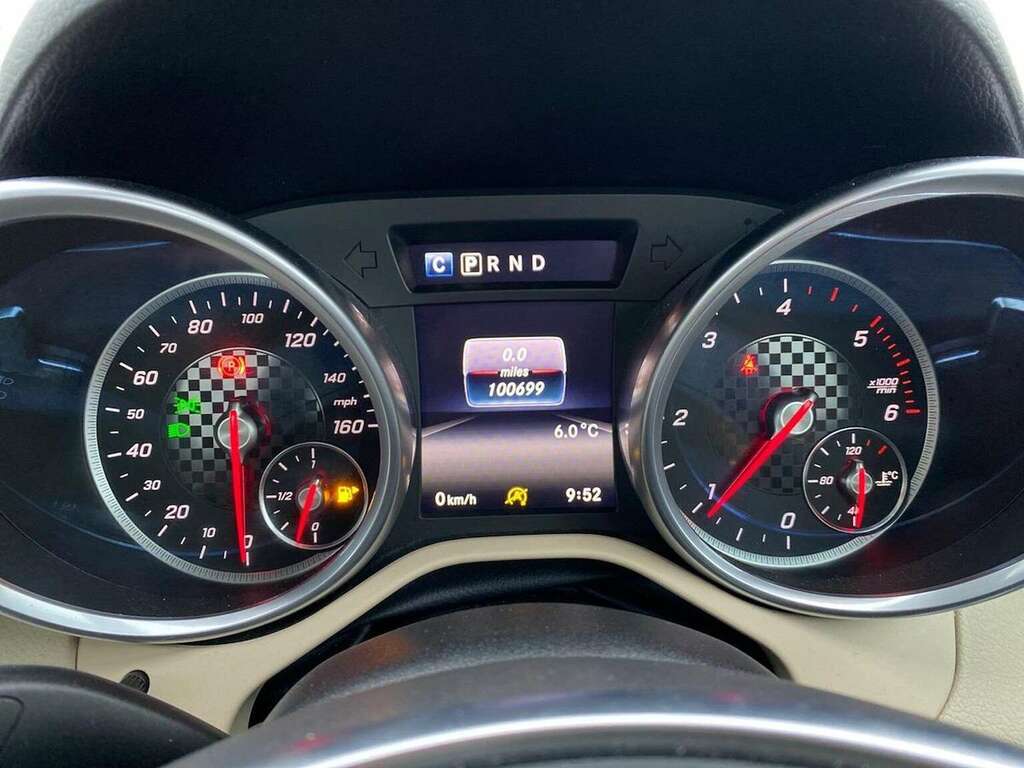 Mercedes-Benz SLC  Red #19