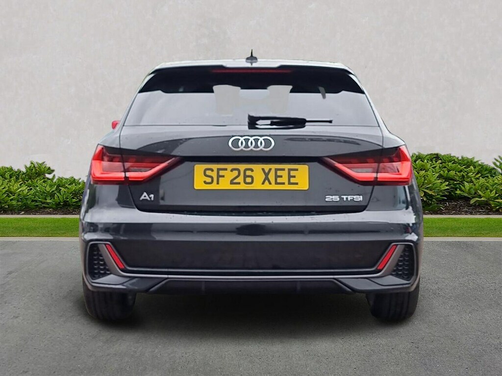 Audi A1 25 Tfsi S Line S Tronic Black #4