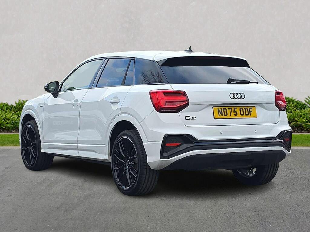 Audi Q2 1.5 Tfsi Cod 35 Black Edition Suv S Tro White #2