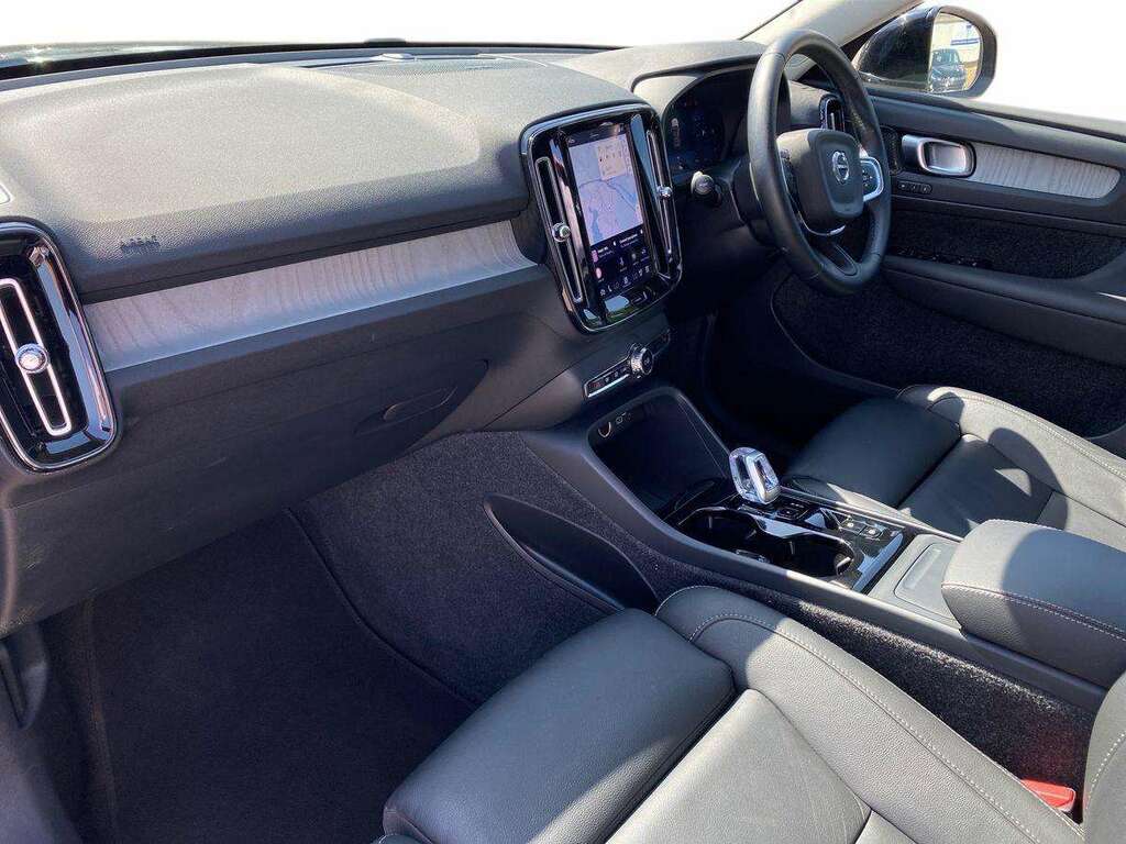 Volvo XC40 2.0 B3p Ultra Dark Black #5