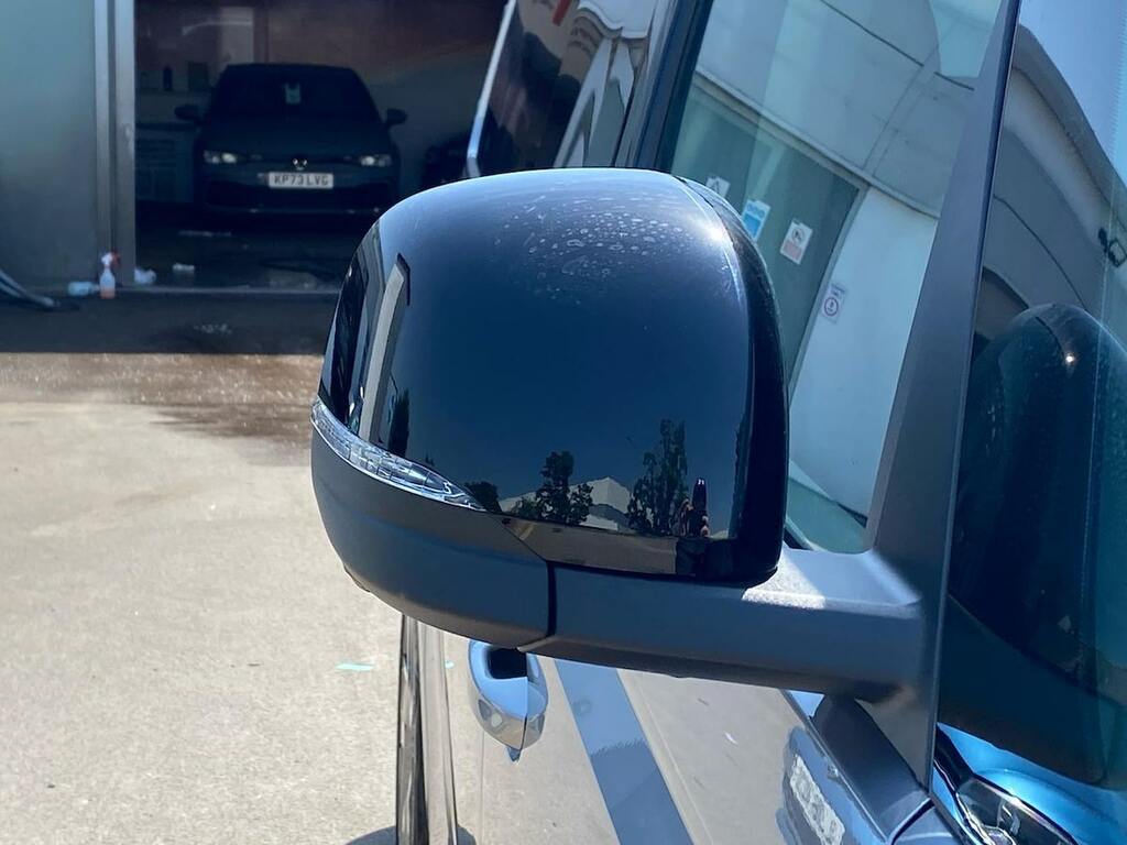 Volkswagen ID.Buzz Pro 86Kwh Gtx 4Motion Lwb, 7Seat Silver #37