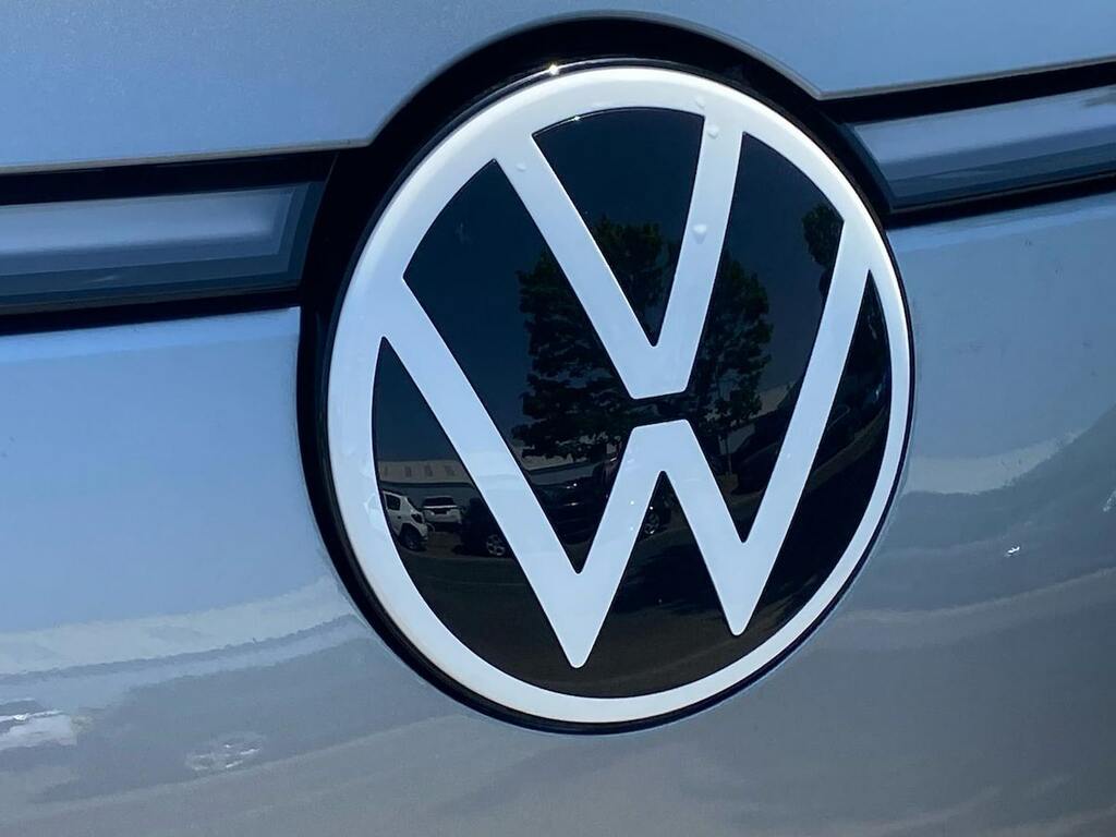 Volkswagen ID.Buzz Pro 86Kwh Gtx 4Motion Lwb, 7Seat Silver #33