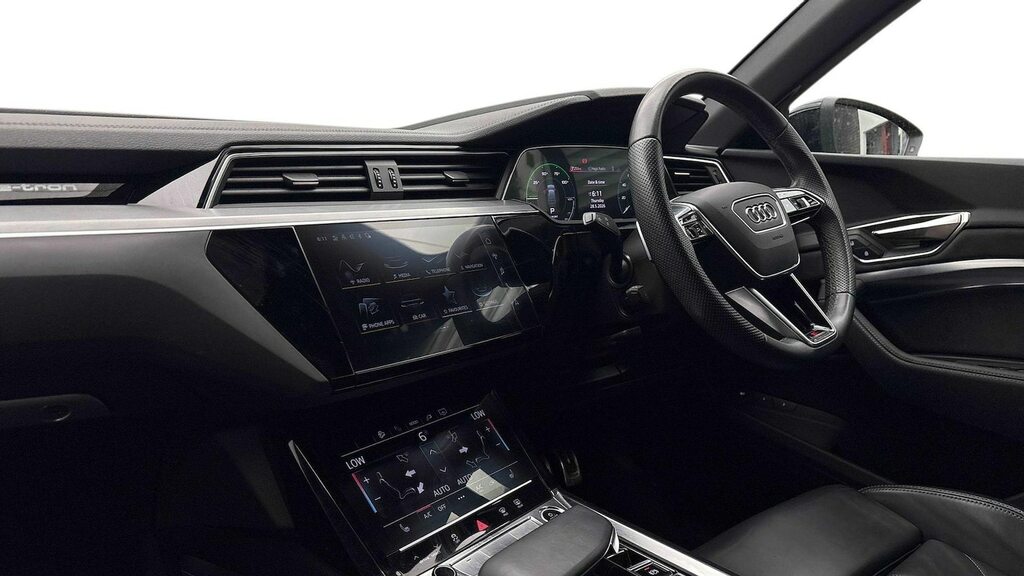 Audi Q8 e tron 55 S Line Sportback Quattro 114K Black #4