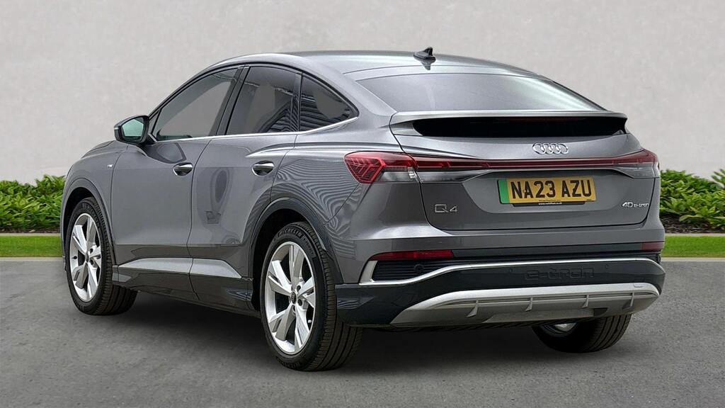 Audi Q4 E Tron 40 S Line Sportback 82Kwh 204 P Grey #2
