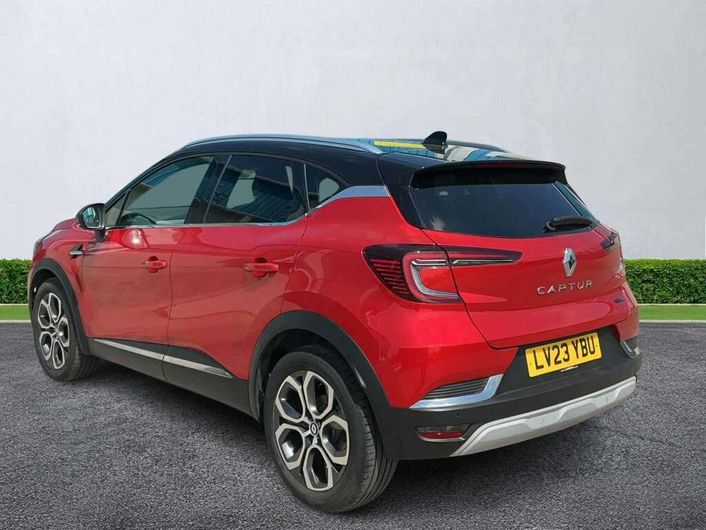 Renault Captur 1.6 E-tech Full Hybrid 145 Techno Red #2