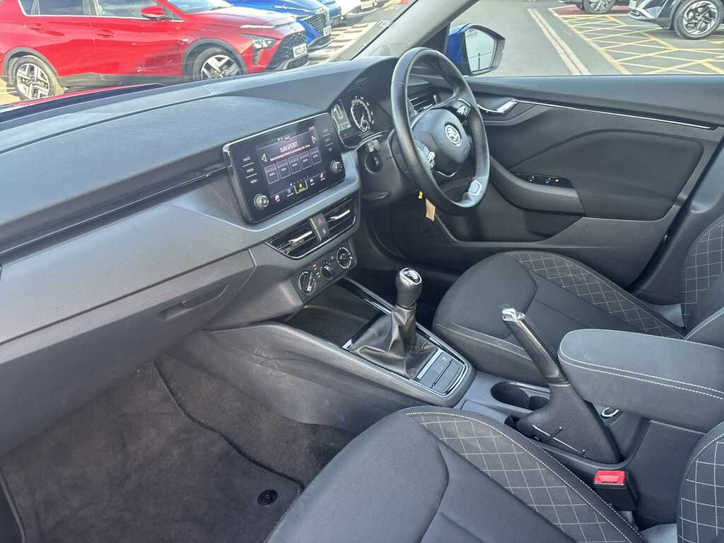 Skoda Kamiq Se Drive White #7