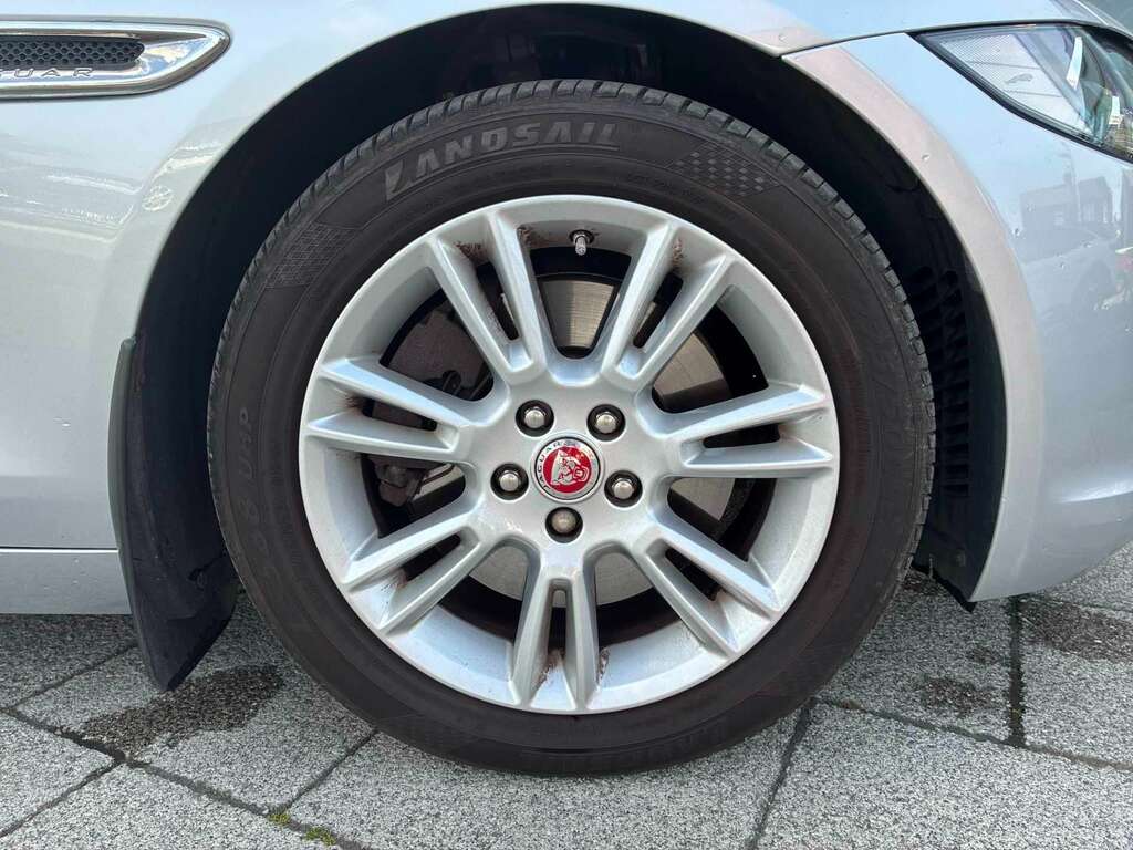 Jaguar XE 2.0 Ingenium Prestige Silver #6