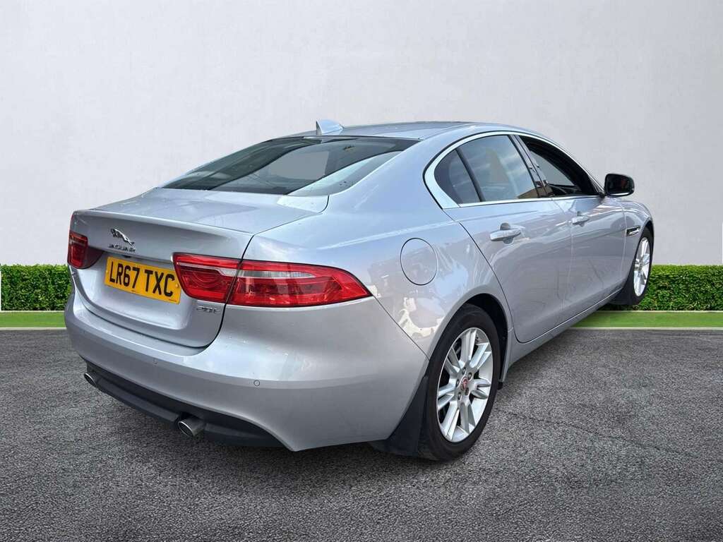 Jaguar XE 2L R-sport Black #17