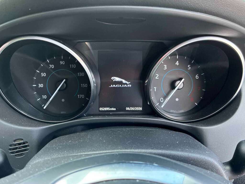 Jaguar XE 2L R-sport Black #10