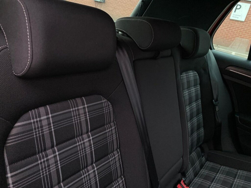Volkswagen Golf 1.6 Tdi 110 Gt Edition Black #15