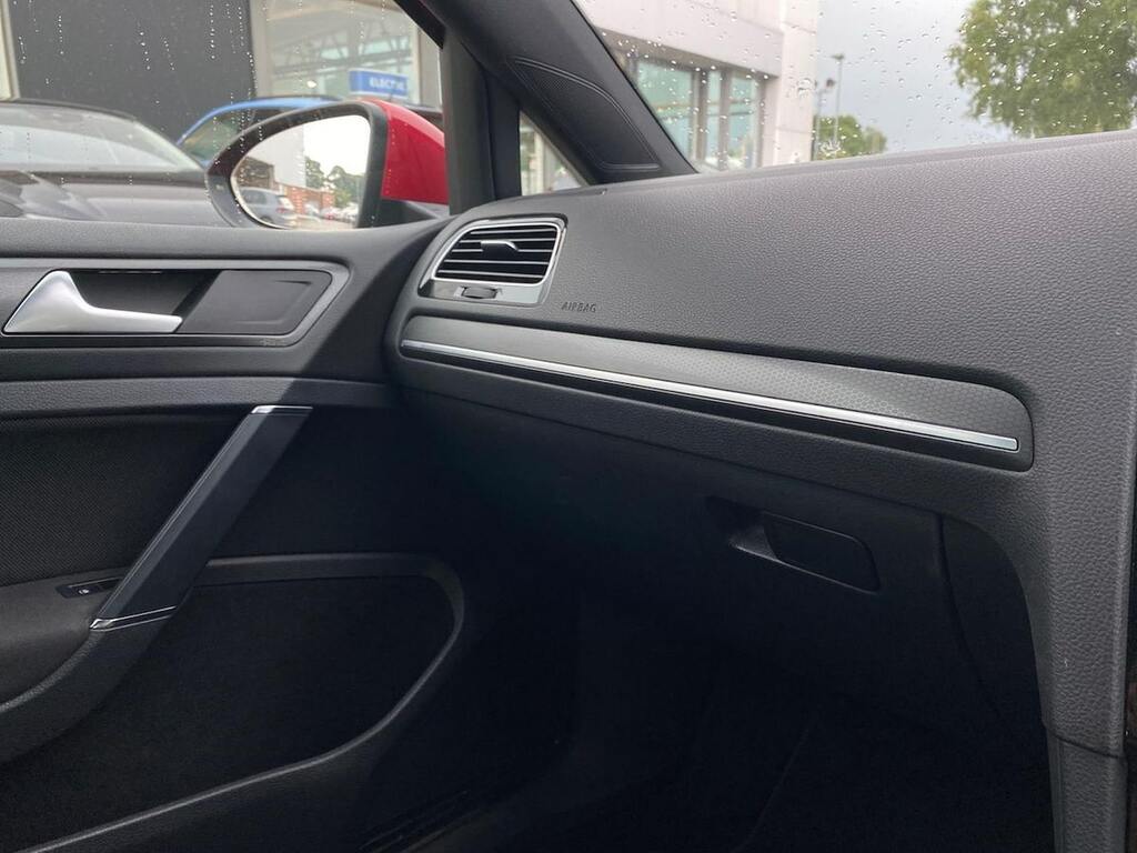 Volkswagen Golf 1.6 Tdi 110 Gt Edition Black #26