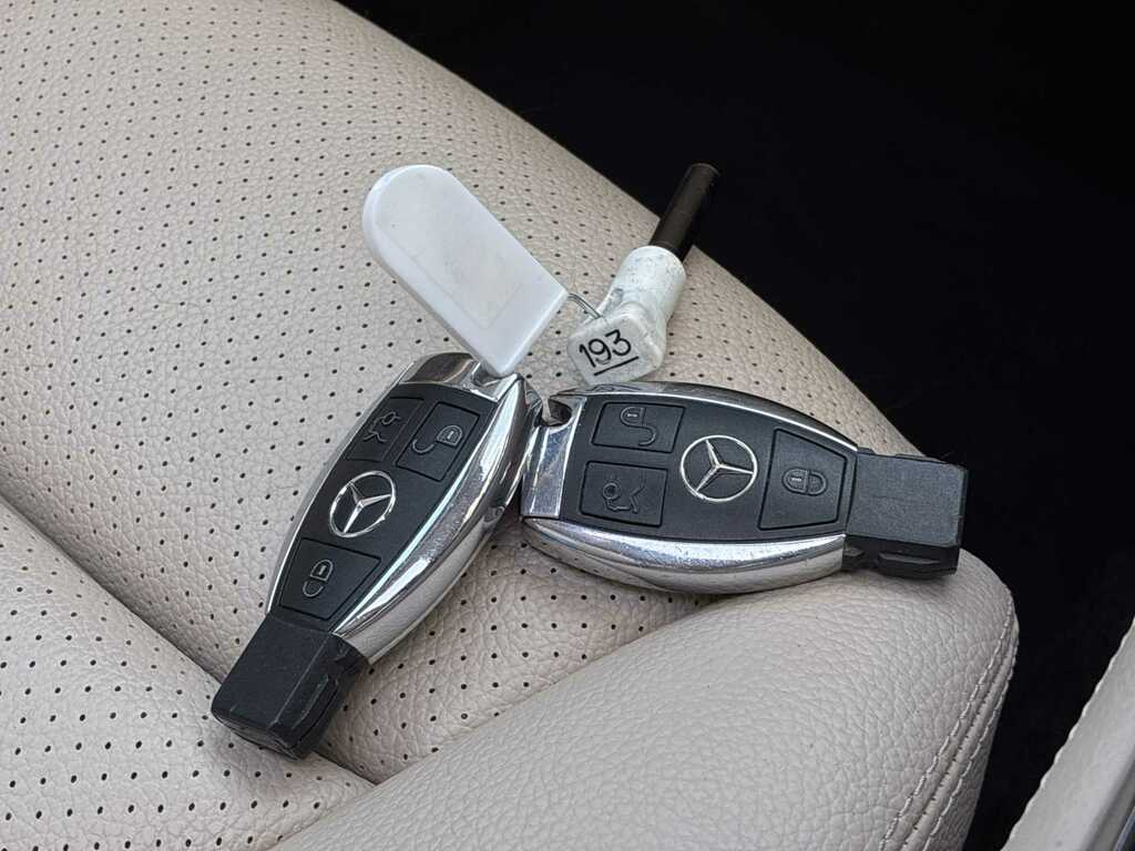 Mercedes-Benz GLC Class 2.1 Glc 220 D 4Matic Amg Line Premium 168 Black #40