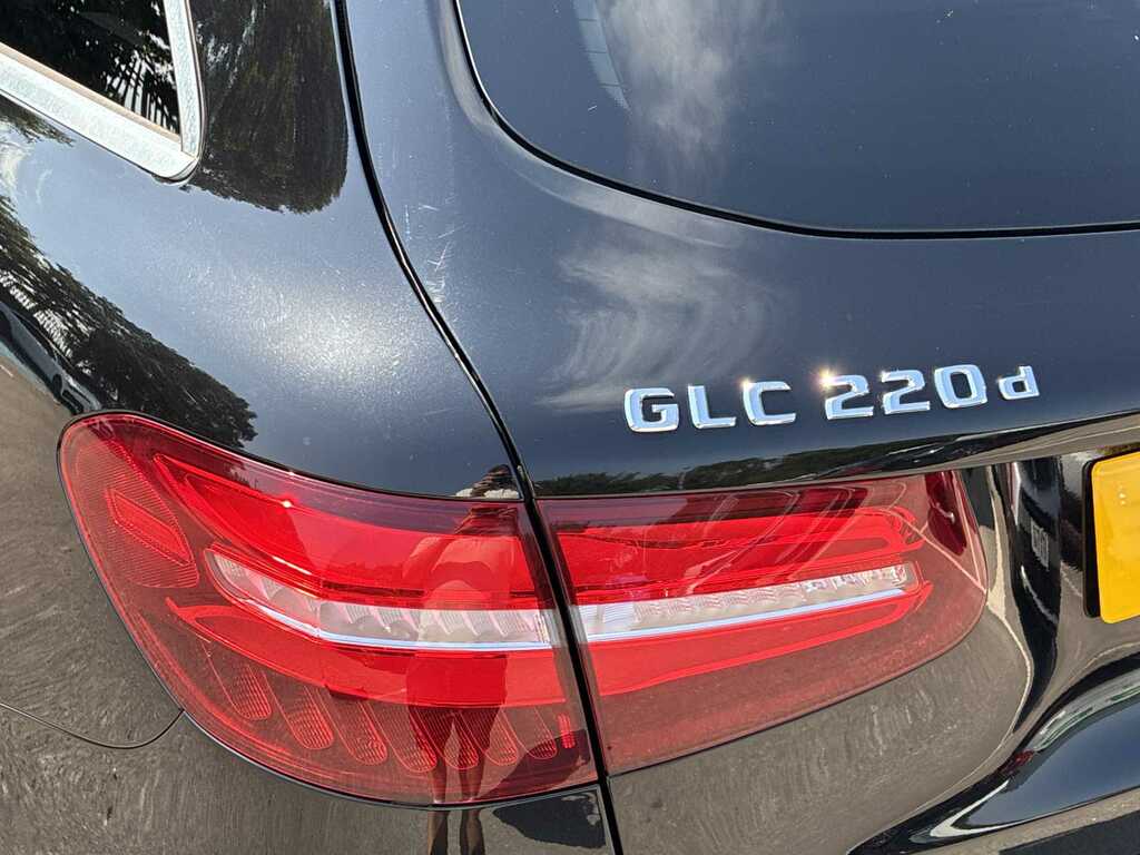 Mercedes-Benz GLC Class 2.1 Glc 220 D 4Matic Amg Line Premium 168 Black #28
