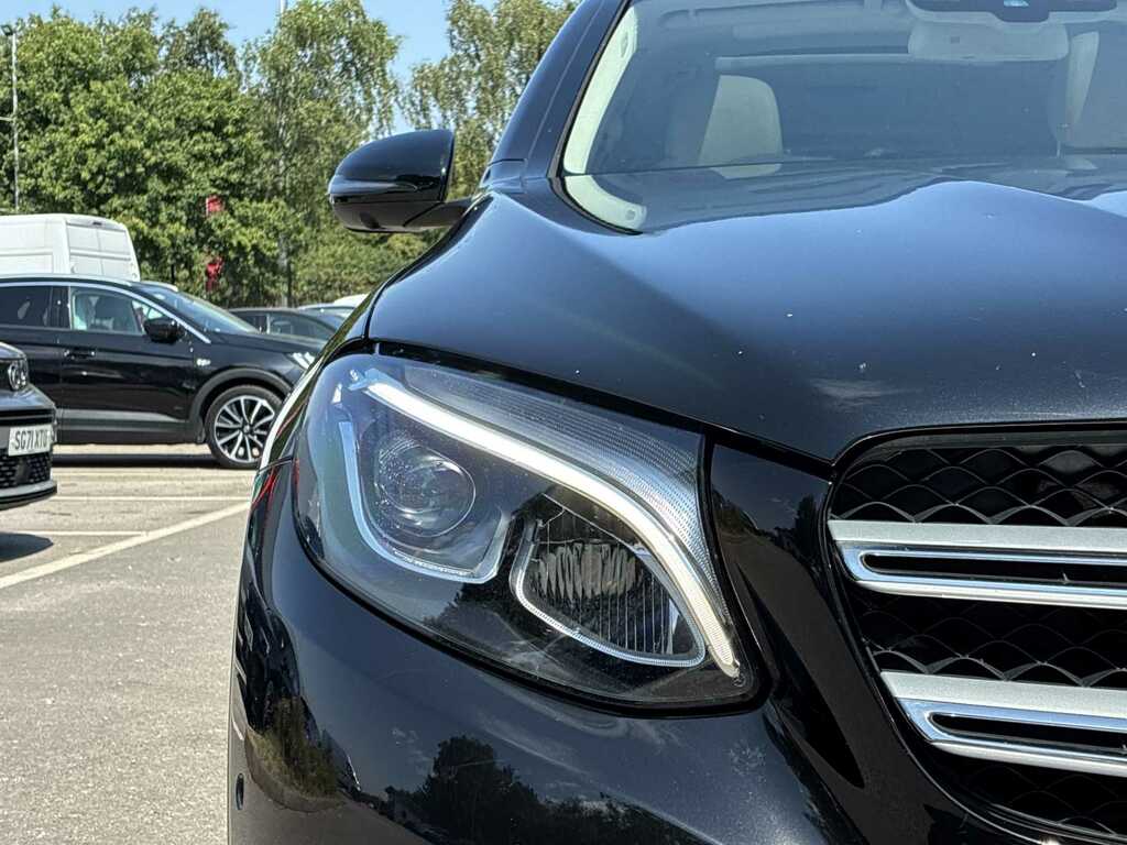Mercedes-Benz GLC Class 2.1 Glc 220 D 4Matic Amg Line Premium 168 Black #27
