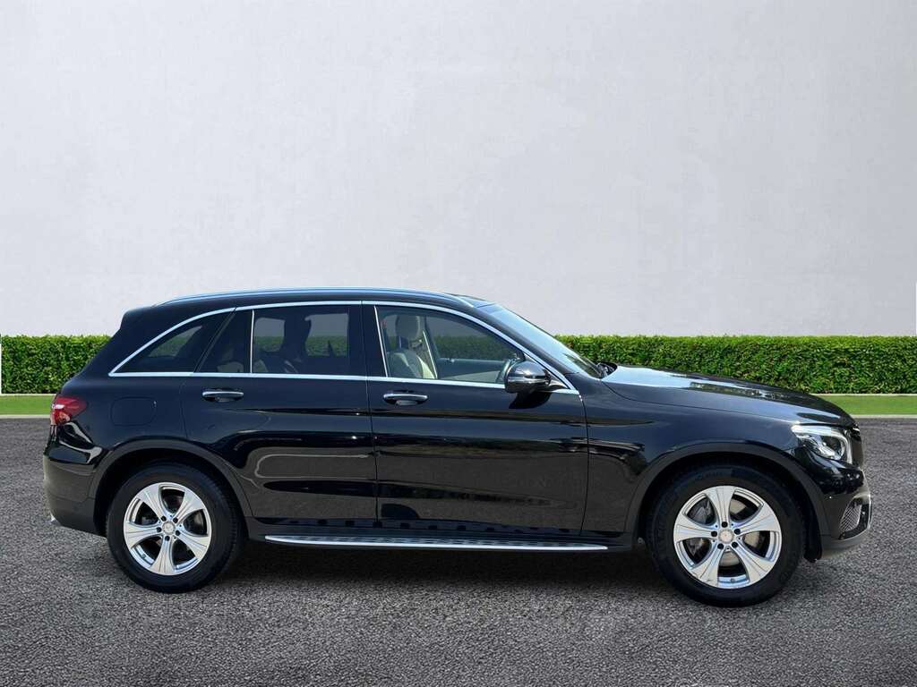 Mercedes-Benz GLC Class Glc 220D 4Matic Sport Premium 9G-tronic Black #3