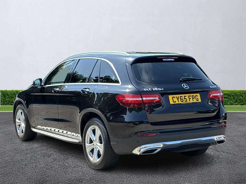 Mercedes-Benz GLC Class Glc 220D 4Matic Sport Premium 9G-tronic Black #2