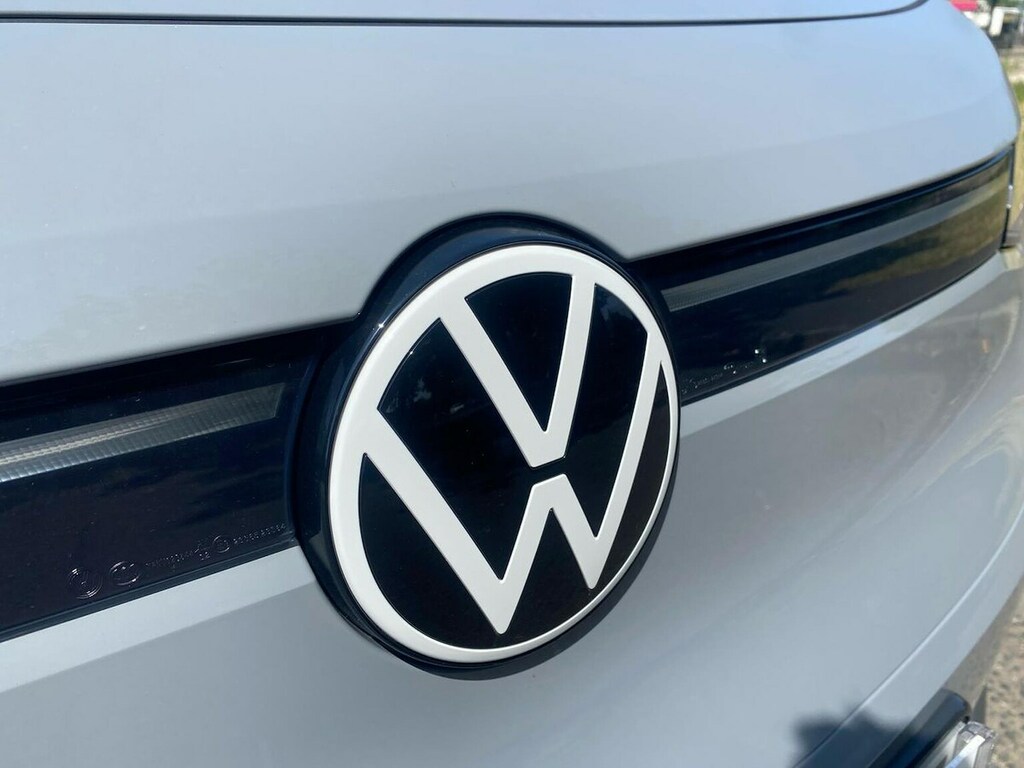 Volkswagen ID.4 Pro 77Kwh Match 5-Door Grey #32