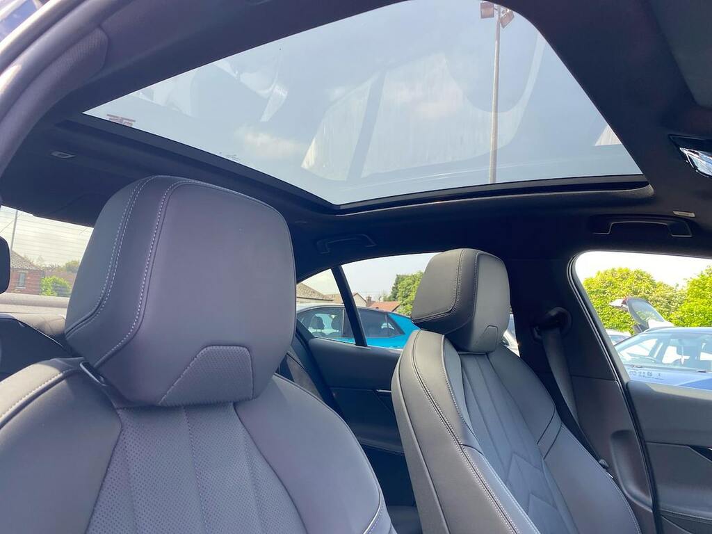 BMW 5 Series 520I M Sport Black #30